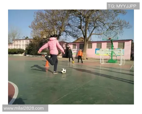 老师说足球：从课堂到球场的教育启示与人生哲学探讨